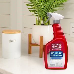 Nature's Miracle Limpiador y Repelente Enzimático para Marcaje con Orina de Gato, 709 ml