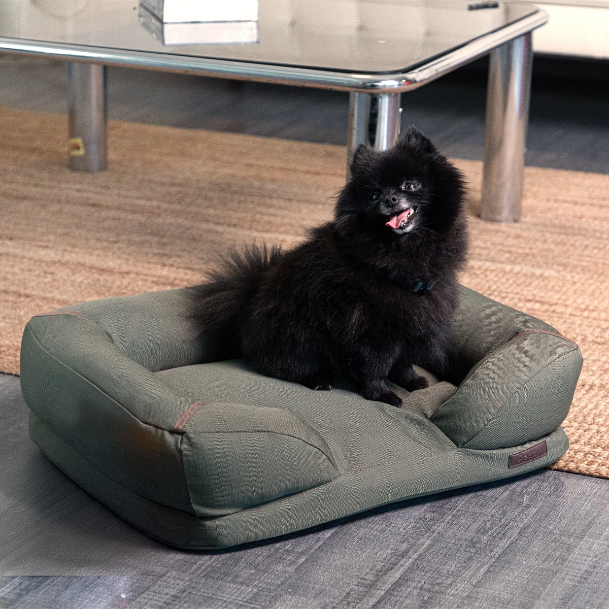 Reddy Cama Resistente Tipo Sillón Color Verde para Perro, Chico